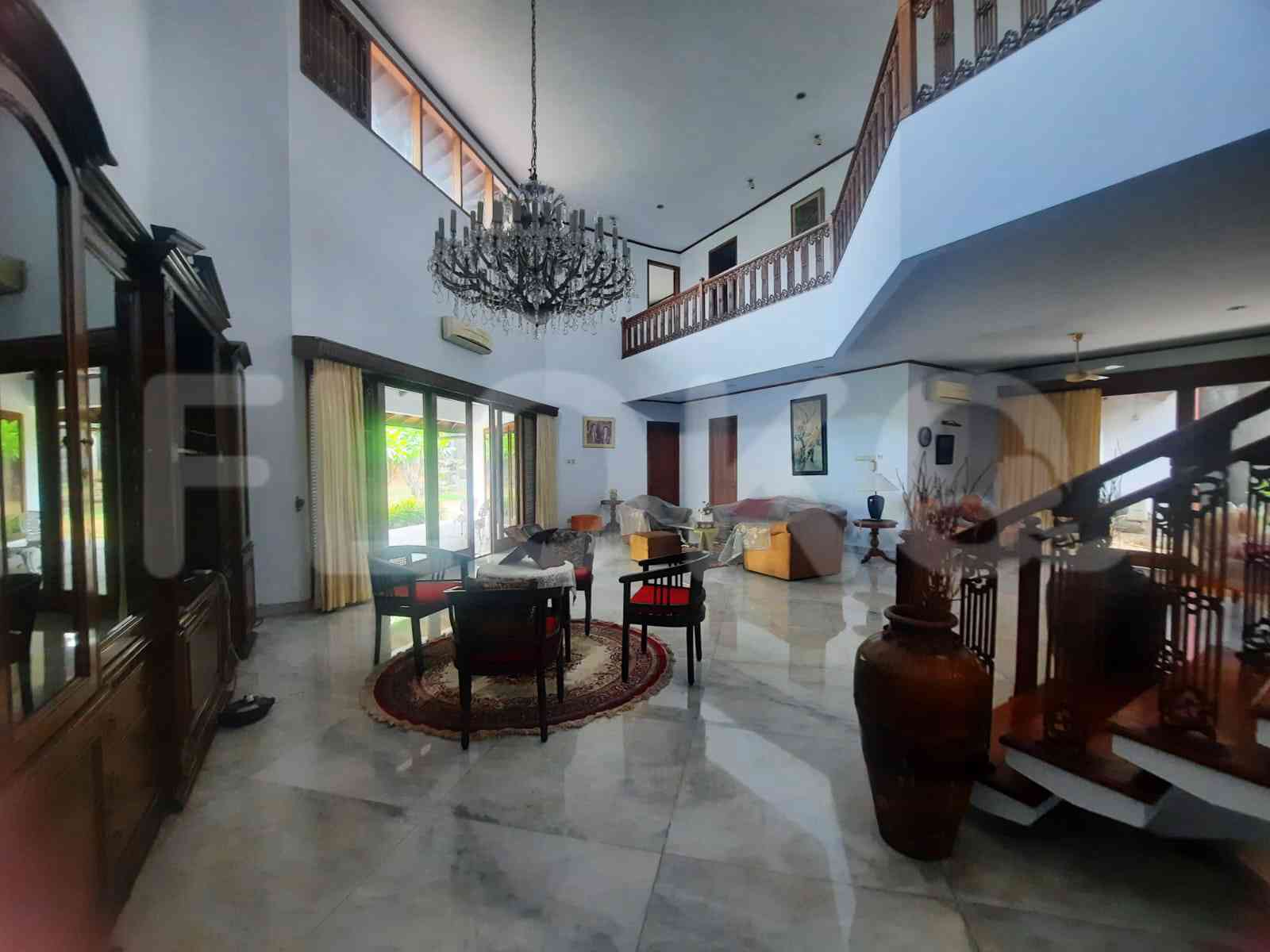 Disewakan Rumah 5 BR, Luas 900 m2 di Lebak Bulus, Lebak Bulus 1