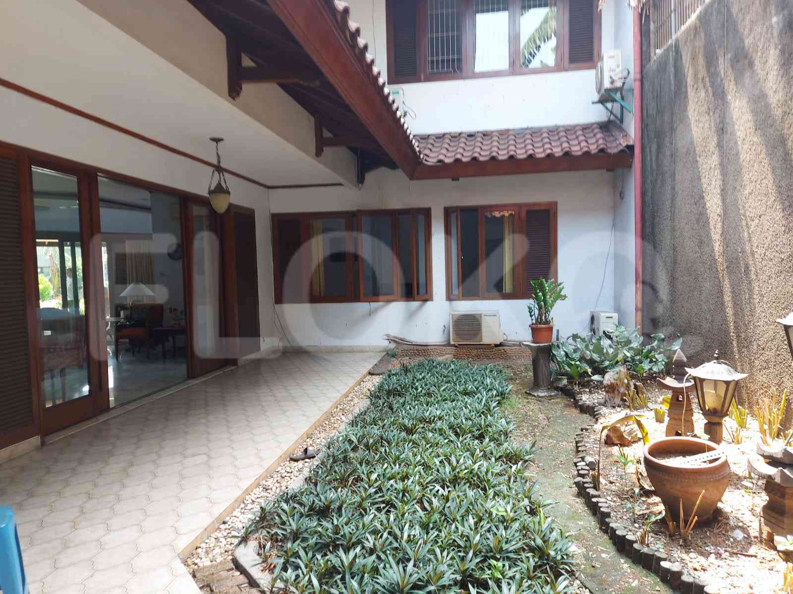 Disewakan Rumah 5 BR, Luas 900 m2 di Lebak Bulus, Lebak Bulus 8