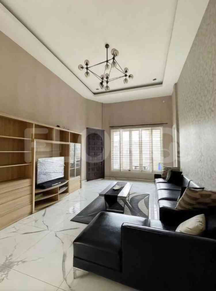 340 sqm, 4 BR house for rent in Gandaria, Gandaria 2