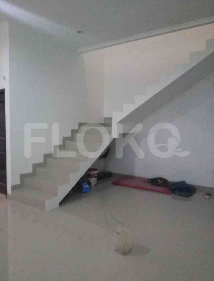 Dijual Rumah 3 BR, Luas 77 m2 di Tomang, Grogol 4