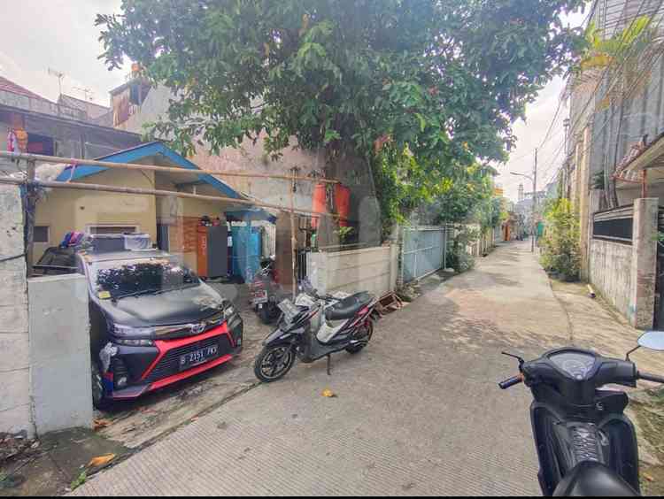 125 sqm, 3 BR house for sale in Tomang, Grogol 3