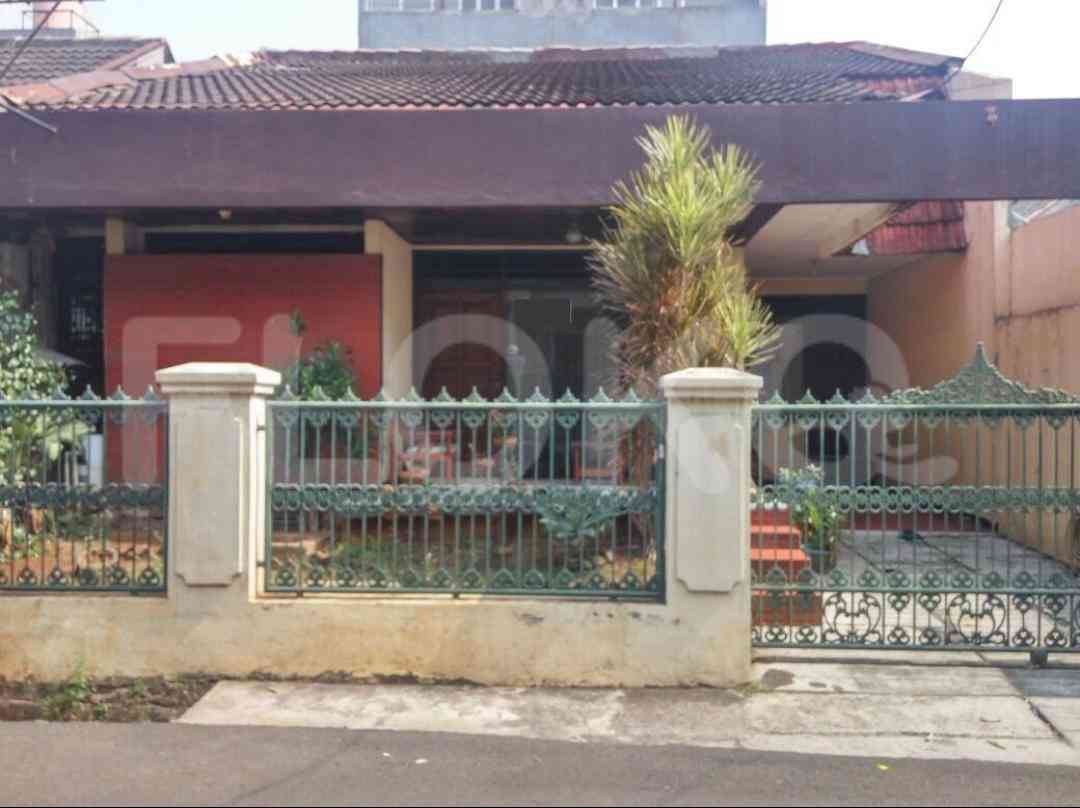 Dijual Rumah 3 BR, Luas 150 m2 di Tomang, Grogol 1