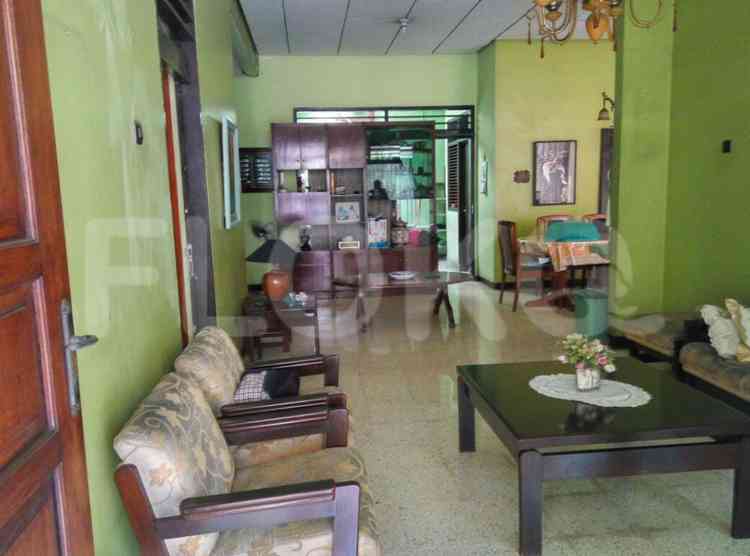 150 sqm, 3 BR house for sale in Tomang, Grogol 4