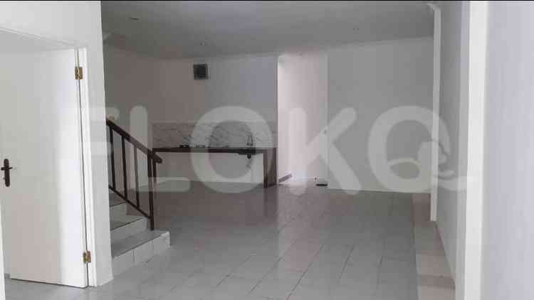 Dijual Rumah 2 BR, Luas 96 m2 di Tomang, Grogol 3