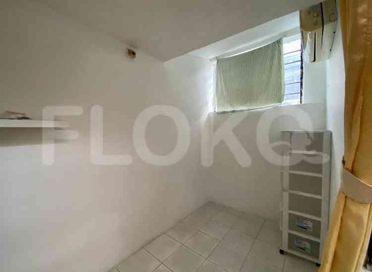 Dijual Rumah 3 BR, Luas 70 m2 di Tomang, Grogol 7