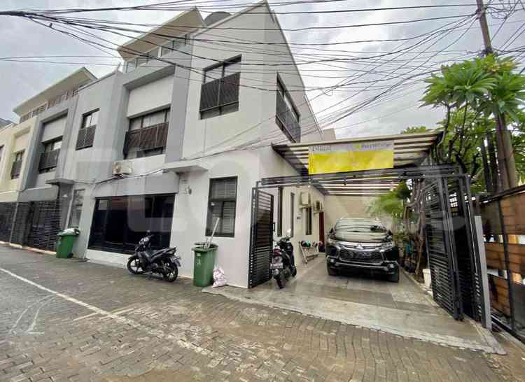 70 sqm, 3 BR house for sale in Tomang, Grogol 1