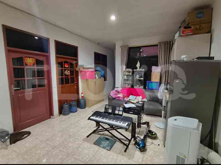 Dijual Rumah 9 BR, Luas 360 m2 di Petojo Selatan, Kemanggisan 5