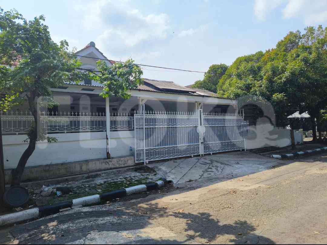 Dijual Rumah 5 BR, Luas 500 m2 di Perum Metland Tambun , Bekasi Timur 3