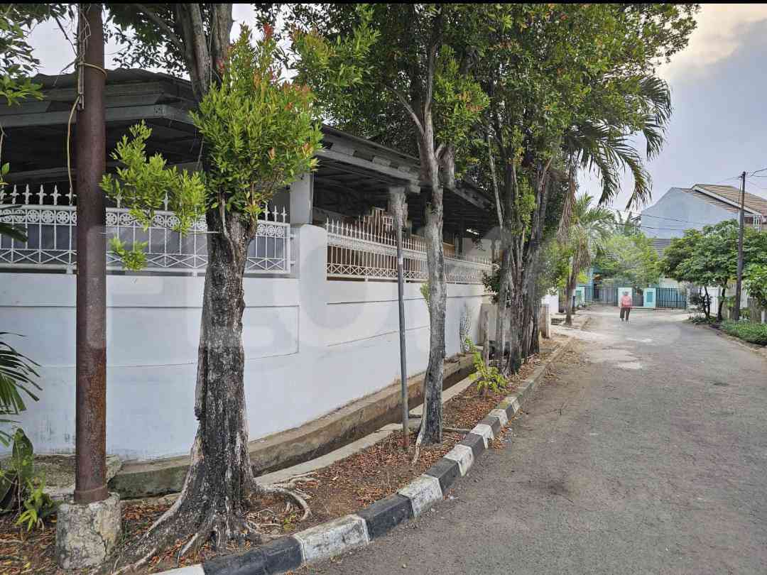 Dijual Rumah 5 BR, Luas 500 m2 di Perum Metland Tambun , Bekasi Timur 6