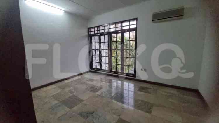 Disewakan Rumah 5 BR, Luas 400 m2 di Pondok Indah, Pondok Indah 15