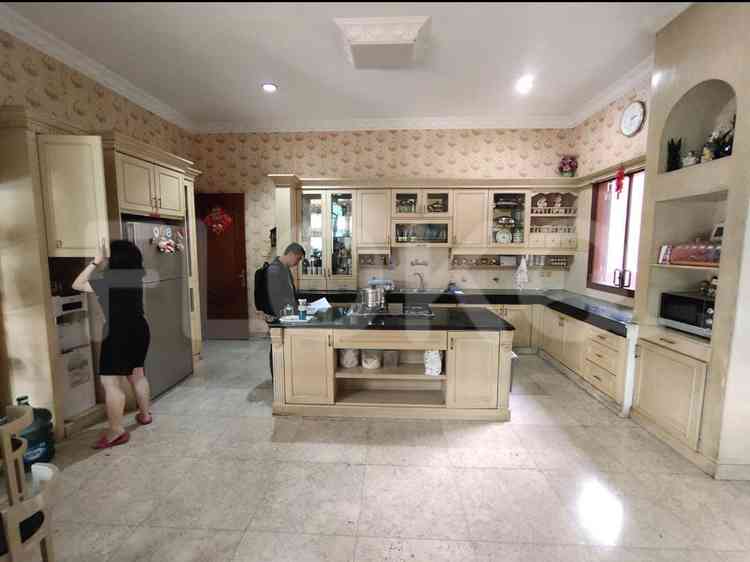 Dijual Rumah 4 BR, Luas 394 m2 di Taman Villa Meruya, Meruya 9