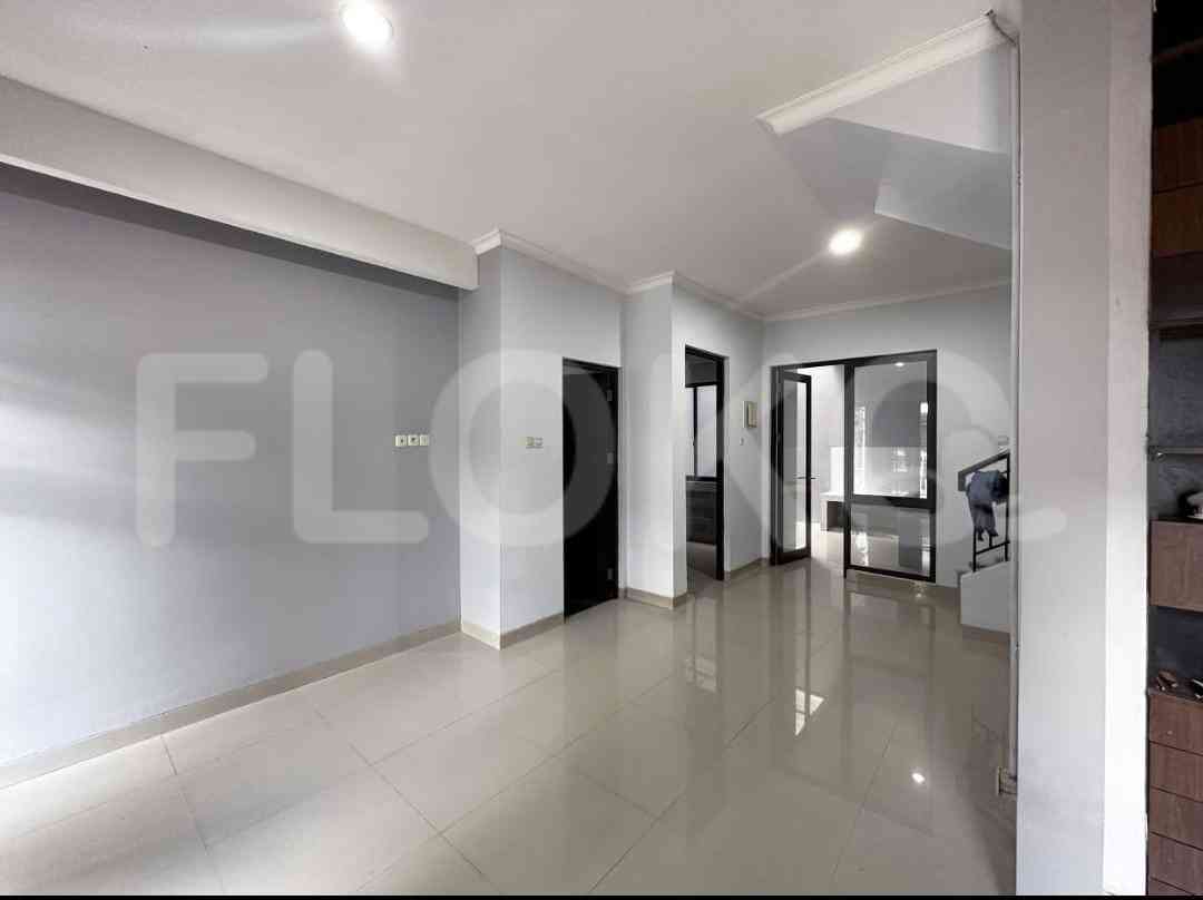 Dijual Rumah 3 BR, Luas 105 m2 di Casajardin, Cengkareng 2