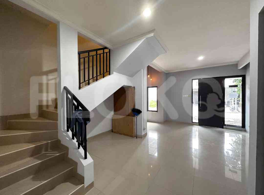 Dijual Rumah 3 BR, Luas 105 m2 di Casajardin, Cengkareng 1