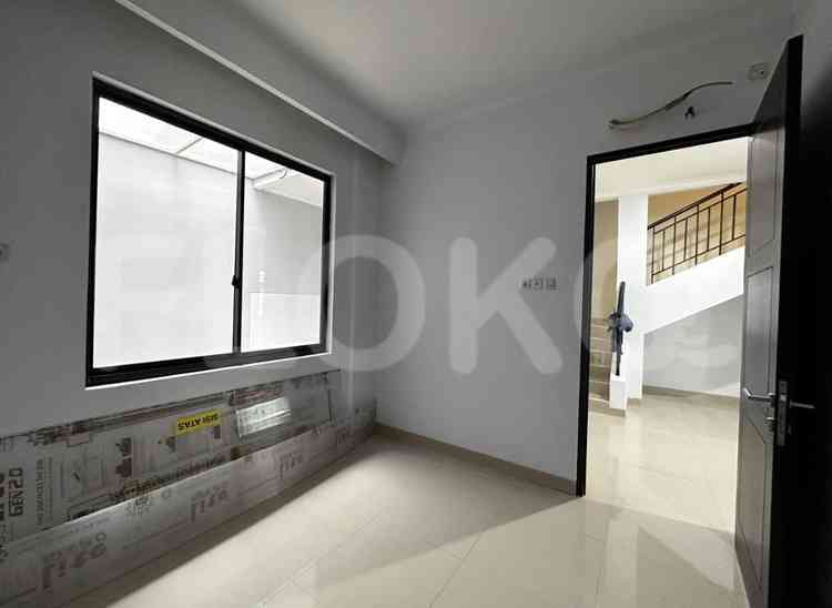 105 sqm, 3 BR house for sale in Casajardin, Cengkareng 6