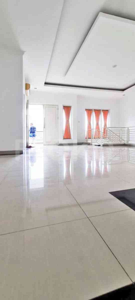 Dijual Rumah 5 BR, Luas 500 m2 di Kebon Jeruk Indah, Kebon Jeruk 6