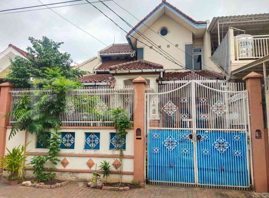 Dijual Rumah 4 BR, Luas 160 m2 di Duta Garden, Tangerang 1