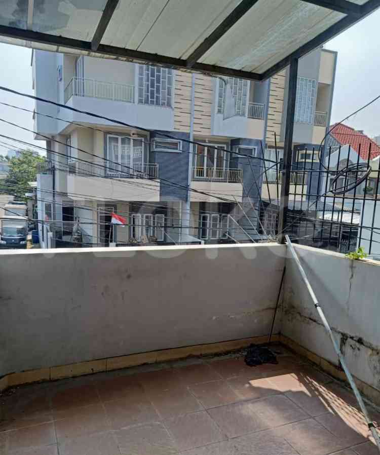 Dijual Rumah 3 BR, Luas 132 m2 di Taman Surya 5, Daan Mogot 6