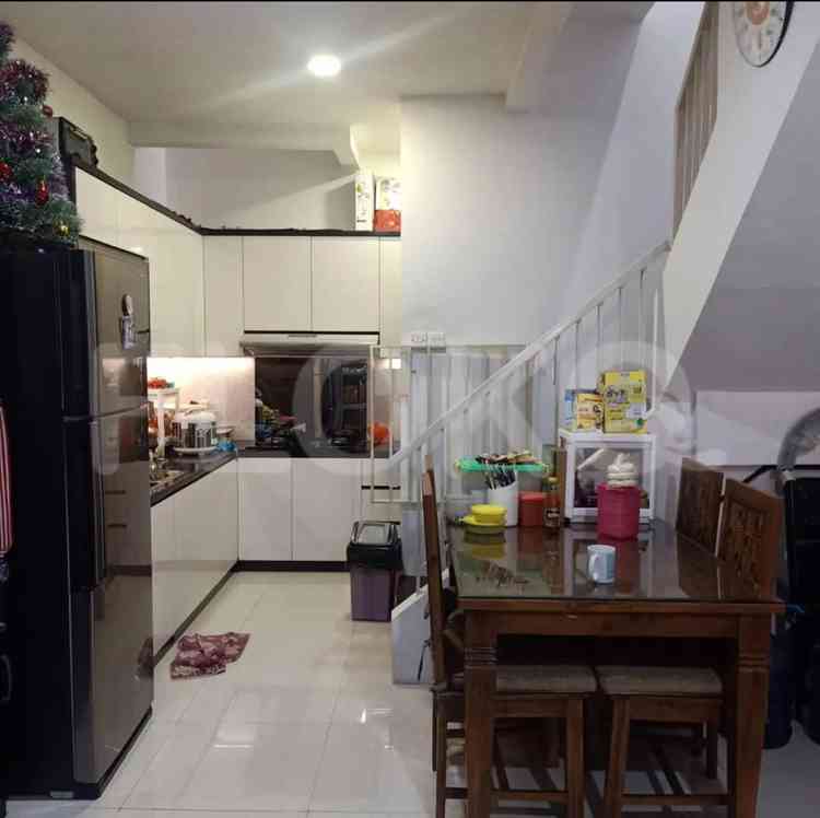 Dijual Rumah 2 BR, Luas 90 m2 di Park Residence, Kelapa Gading 4