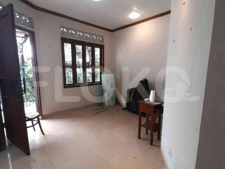 Dijual Rumah 4 BR, Luas 270 m2 di Pondok Indah, Pondok Indah 2