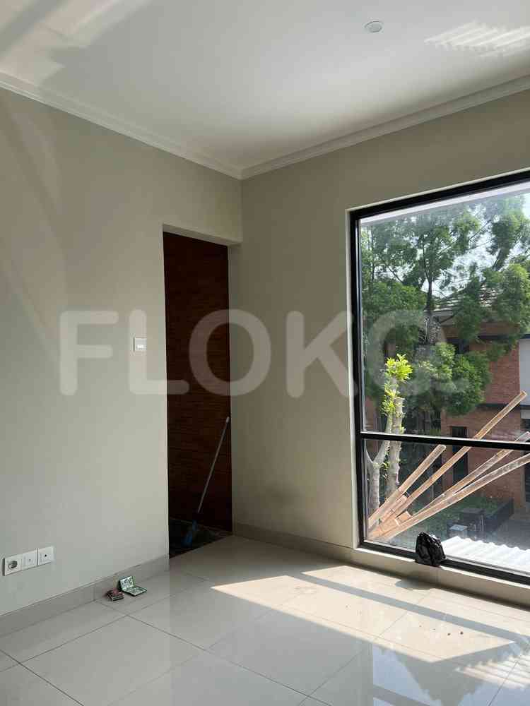 Disewakan Rumah 4 BR, Luas 152 m2 di Discovery Flamine, Bintaro 8