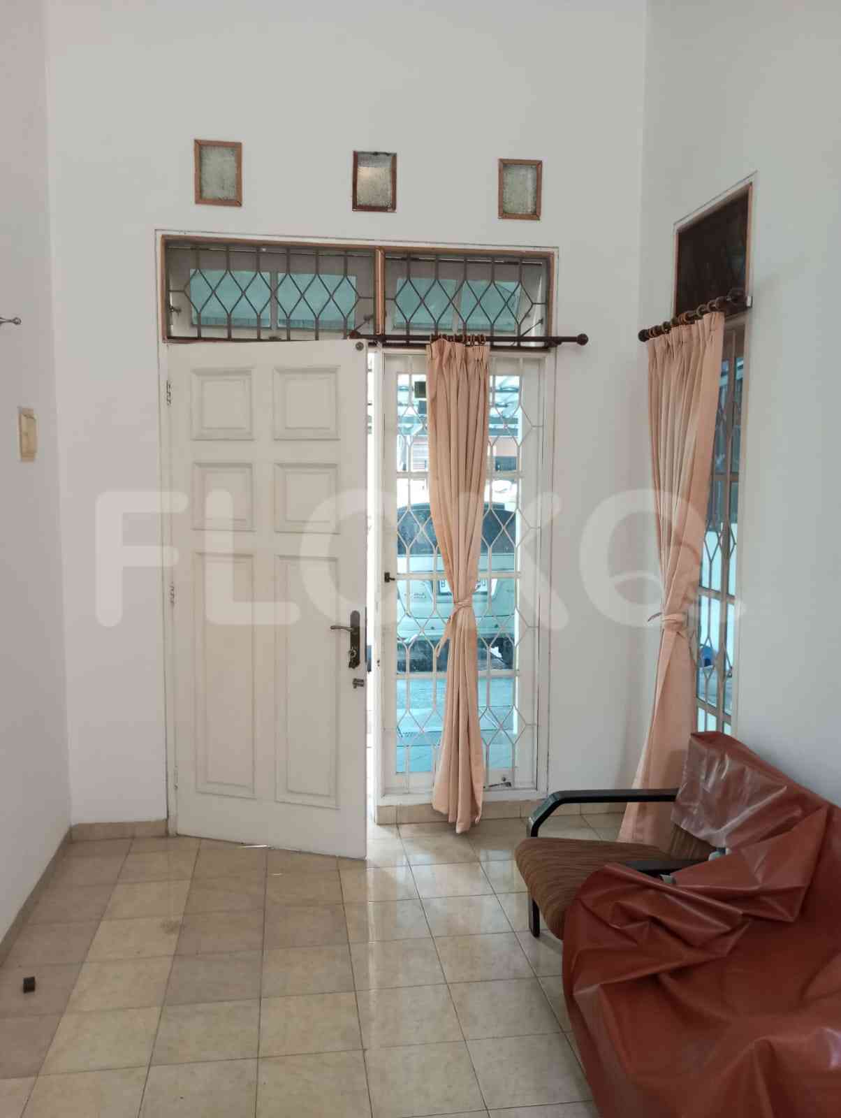 180 sqm, 2 BR house for rent in Villa Dago, Ciputat 3