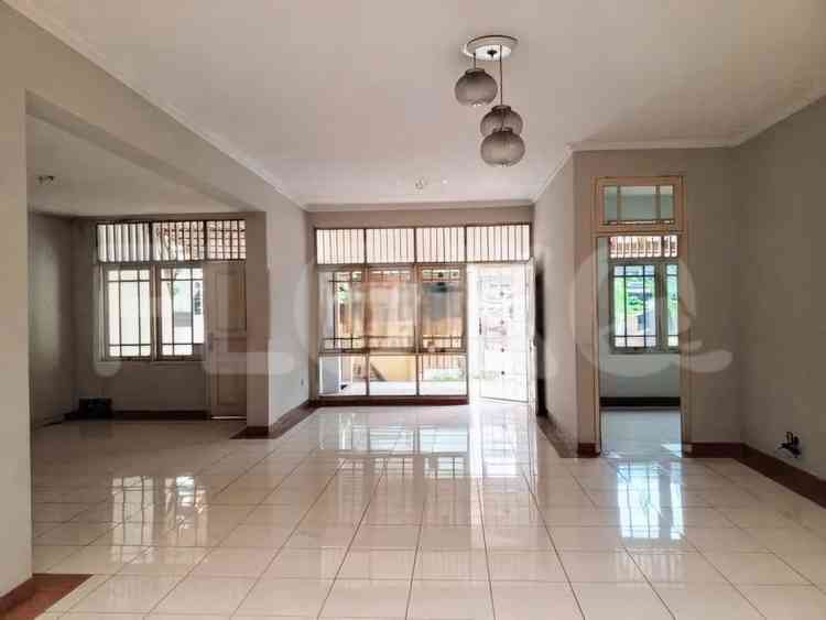 Disewakan Rumah 2 BR, Luas 80 m2 di Villa Melati Mas, Gading Serpong 2