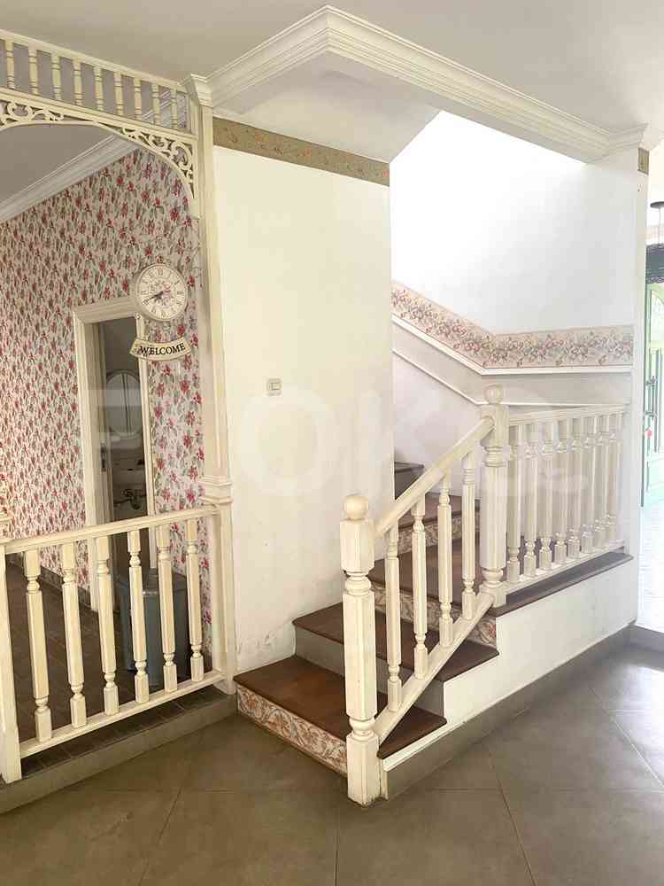 Disewakan Rumah 4 BR, Luas 230 m2 di Jl. Cikini II, Bintaro 7