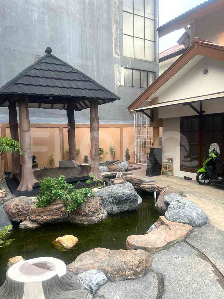 Disewakan Rumah 3 BR, Luas 350 m2 di Sektor 9, Bintaro 9