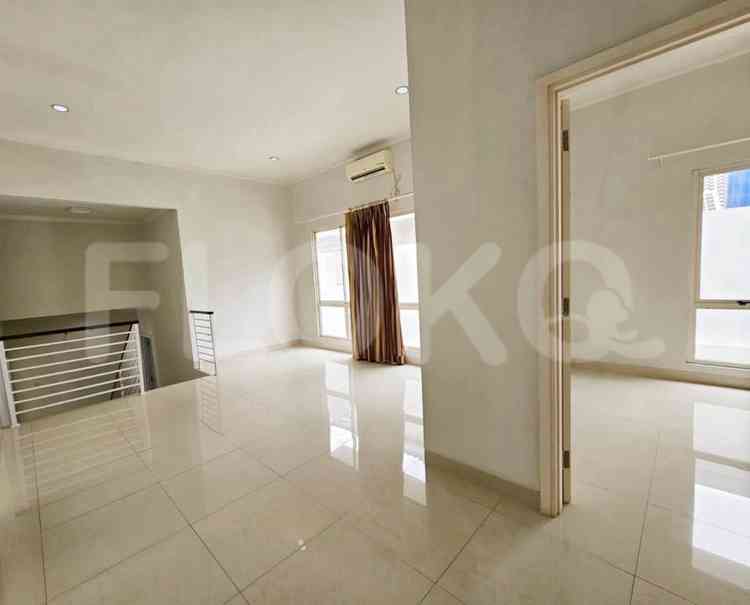 218 sqm, 4 BR house for rent in Kebayoran Garden, Bintaro 9