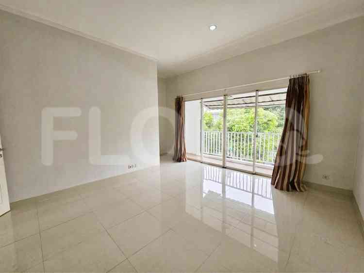 218 sqm, 4 BR house for rent in Kebayoran Garden, Bintaro 8