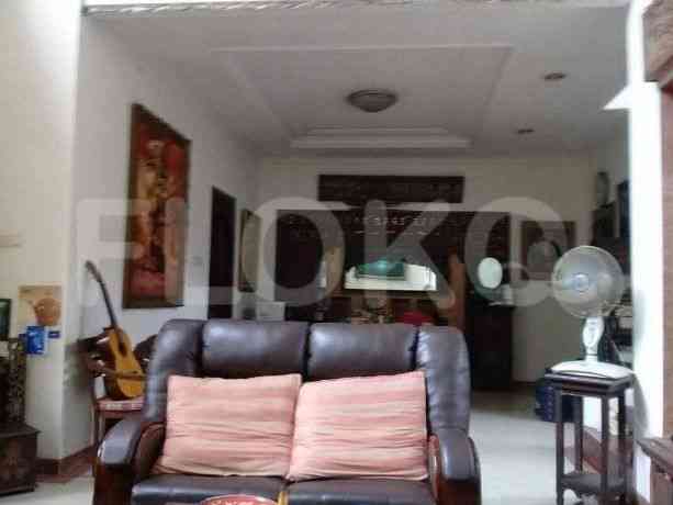 Dijual Rumah 4 BR, Luas 640 m2 di Jl Raya Kemang, Kemang 4