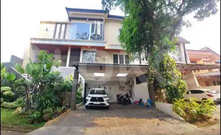 400 sqm, 4 BR house for rent in Taman Senayan 2, Bintaro 1