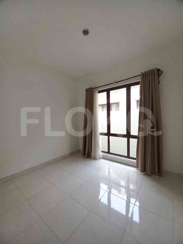 180 sqm, 4 BR house for rent in Sektor 9, Bintaro 6