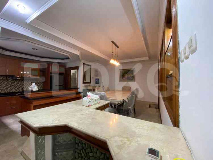 Disewakan Rumah 4 BR, Luas 150 m2 di Sektor 7, Bintaro 4