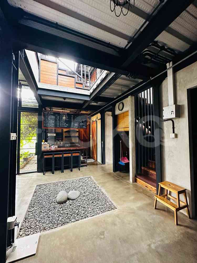 250 sqm, 4 BR house for rent in Emerald, Bintaro 8