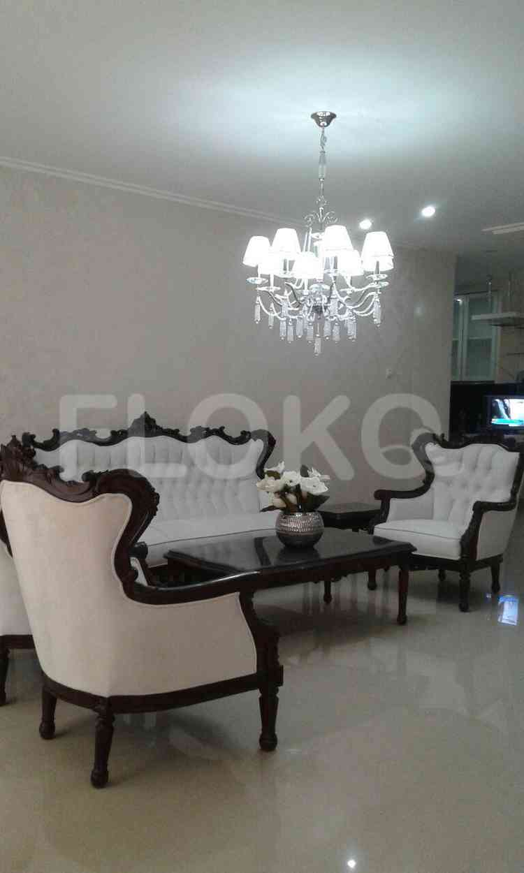 500 sqm, 5 BR house for rent in Sektor 9, Bintaro 1