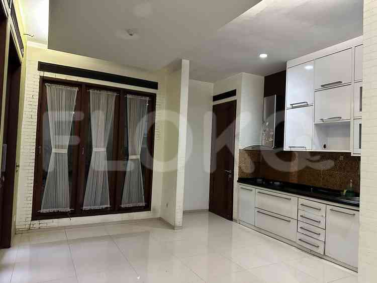 Disewakan Rumah 4 BR, Luas 180 m2 di Sektor 9, Bintaro 4