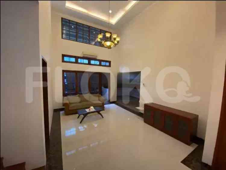 600 sqm, 5 BR house for rent in Taman Senayan Bintaro, Bintaro 4