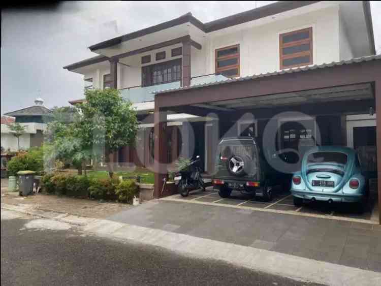 600 sqm, 5 BR house for rent in Taman Senayan Bintaro, Bintaro 3