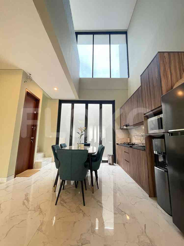 Dijual Rumah 3 BR, Luas 450 m2 di Pulomas Komplek, Pulo Gadung 6