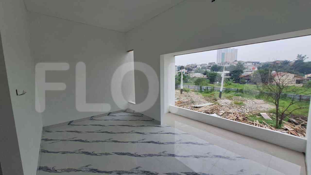 Dijual Rumah 4 BR, Luas 600 m2 di Cipayung, Bambu Apus, Pasar Rebo 8