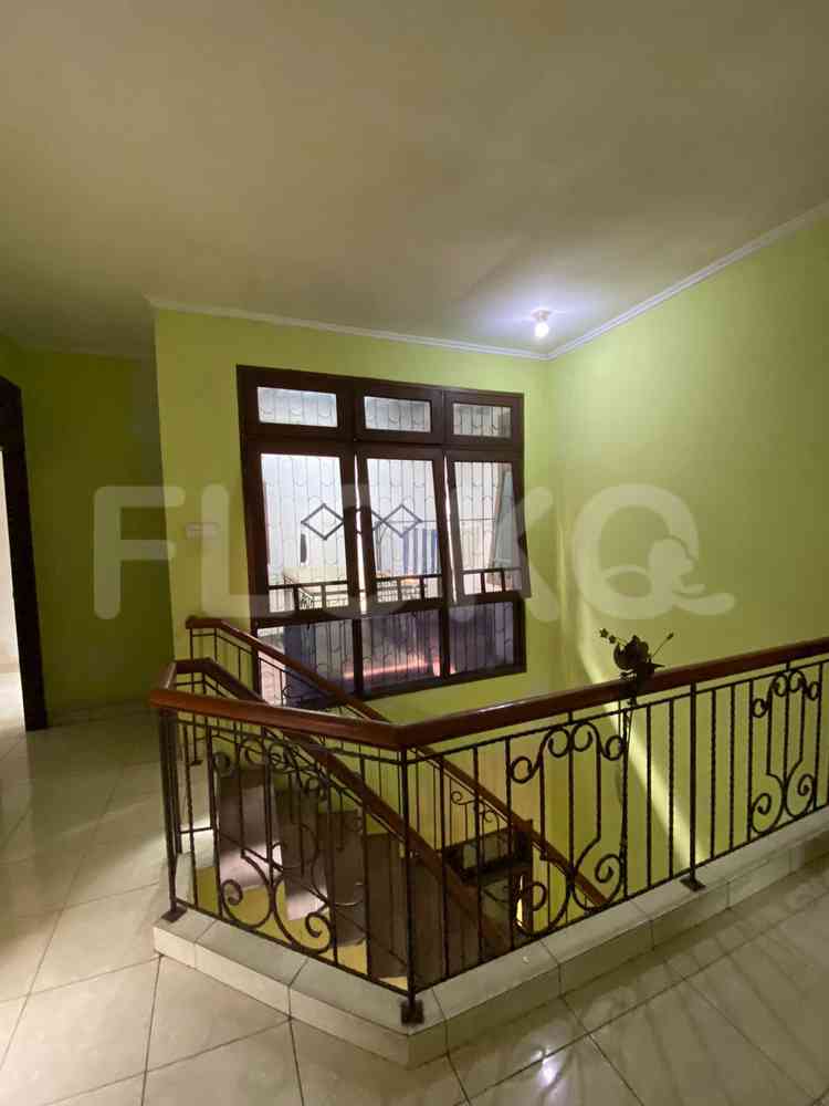 210 sqm, 4 BR house for sale in Raffles Hills, Cibubur 10