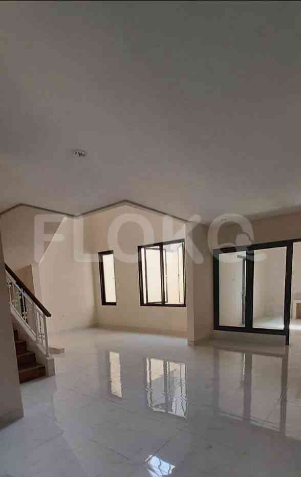 Dijual Rumah 4 BR, Luas 200 m2 di Kota Wisata, Cibubur 2