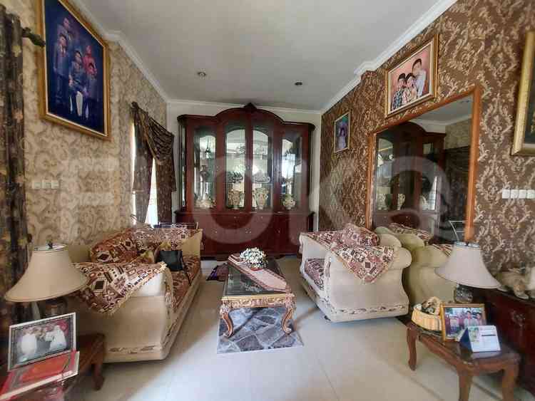 Dijual Rumah 5 BR, Luas 450 m2 di Royal Residence Pulo Gebang, Menteng 3