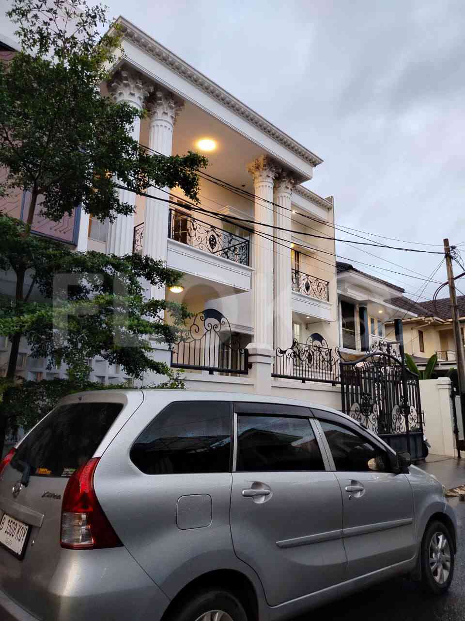 Dijual Rumah 4 BR, Luas 430 m2 di Cikunir, Cakung 3