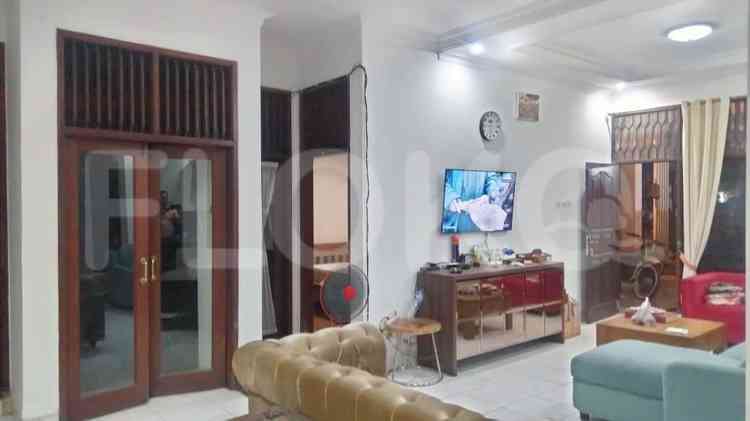 Dijual Rumah 3 BR, Luas 234 m2 di Cipayung, Pasar Rebo 4