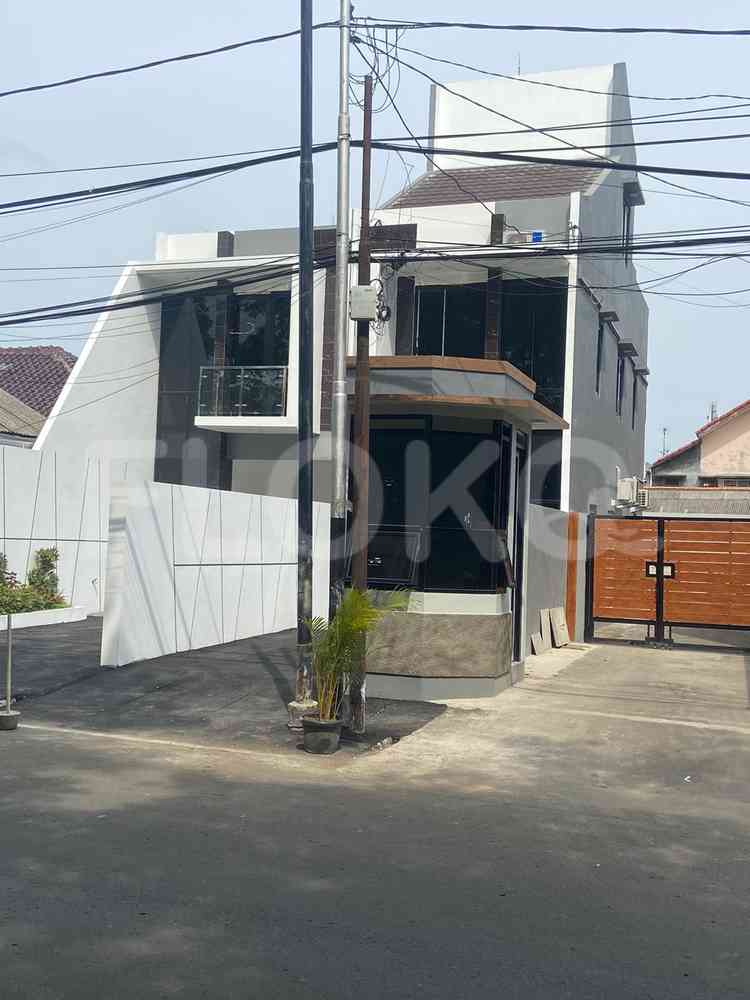Dijual Rumah 2 BR, Luas 90 m2 di Rawamangun, Pulo Gadung 1