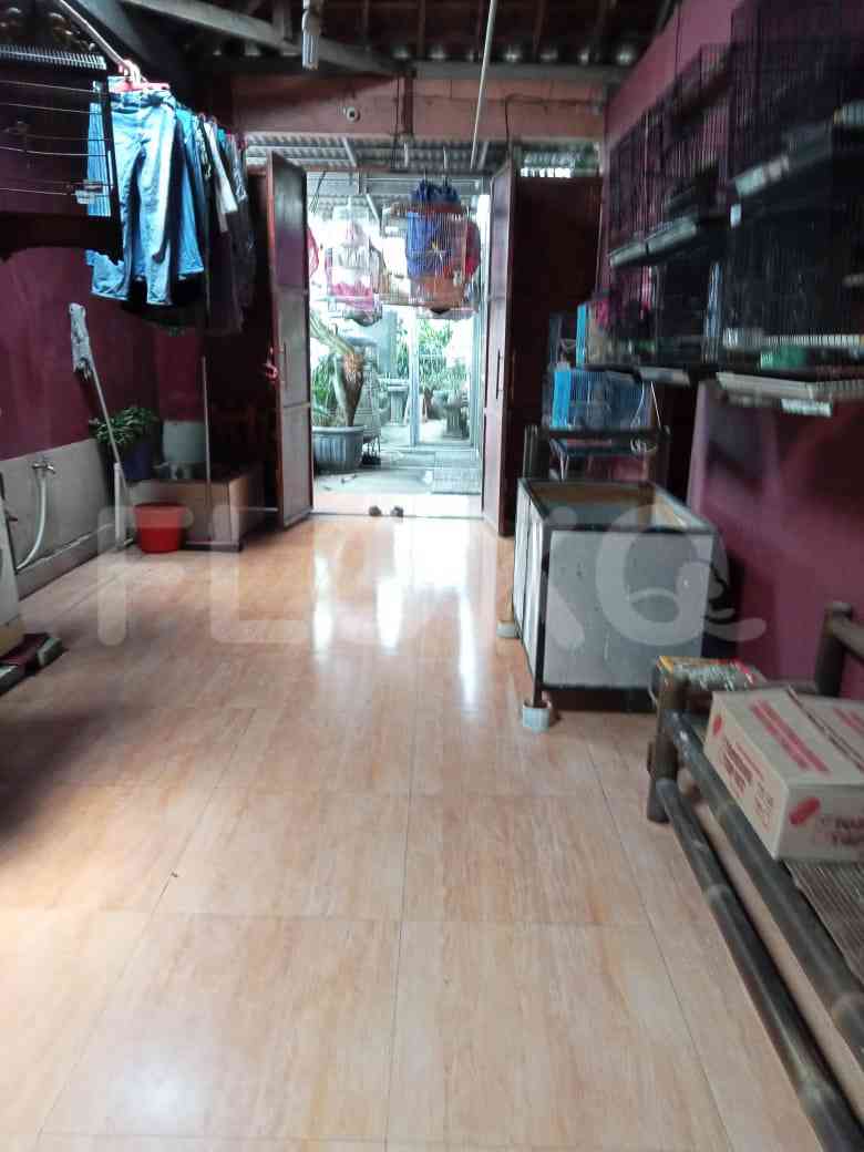 Dijual Rumah 5 BR, Luas 400 m2 di Cipayung, Munjul, Pasar Rebo 8