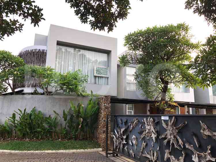 250 sqm, 5 BR house for sale in Cipayung, Pasar Rebo 3