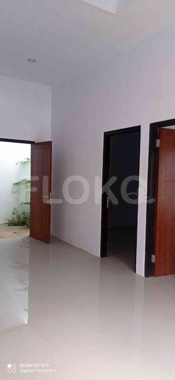 Dijual Rumah 2 BR, Luas 90 m2 di Cipayung, Pasar Rebo 3